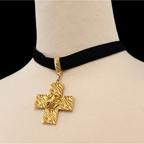 Yves Saint Laurent Jewelry - YSL Pendant Choker Necklace - Black & Gold